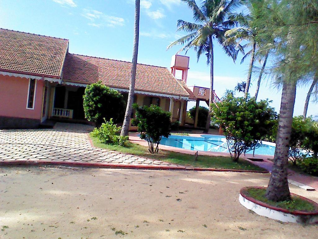 Villa Sea Breeze Kepungoda Exterior photo